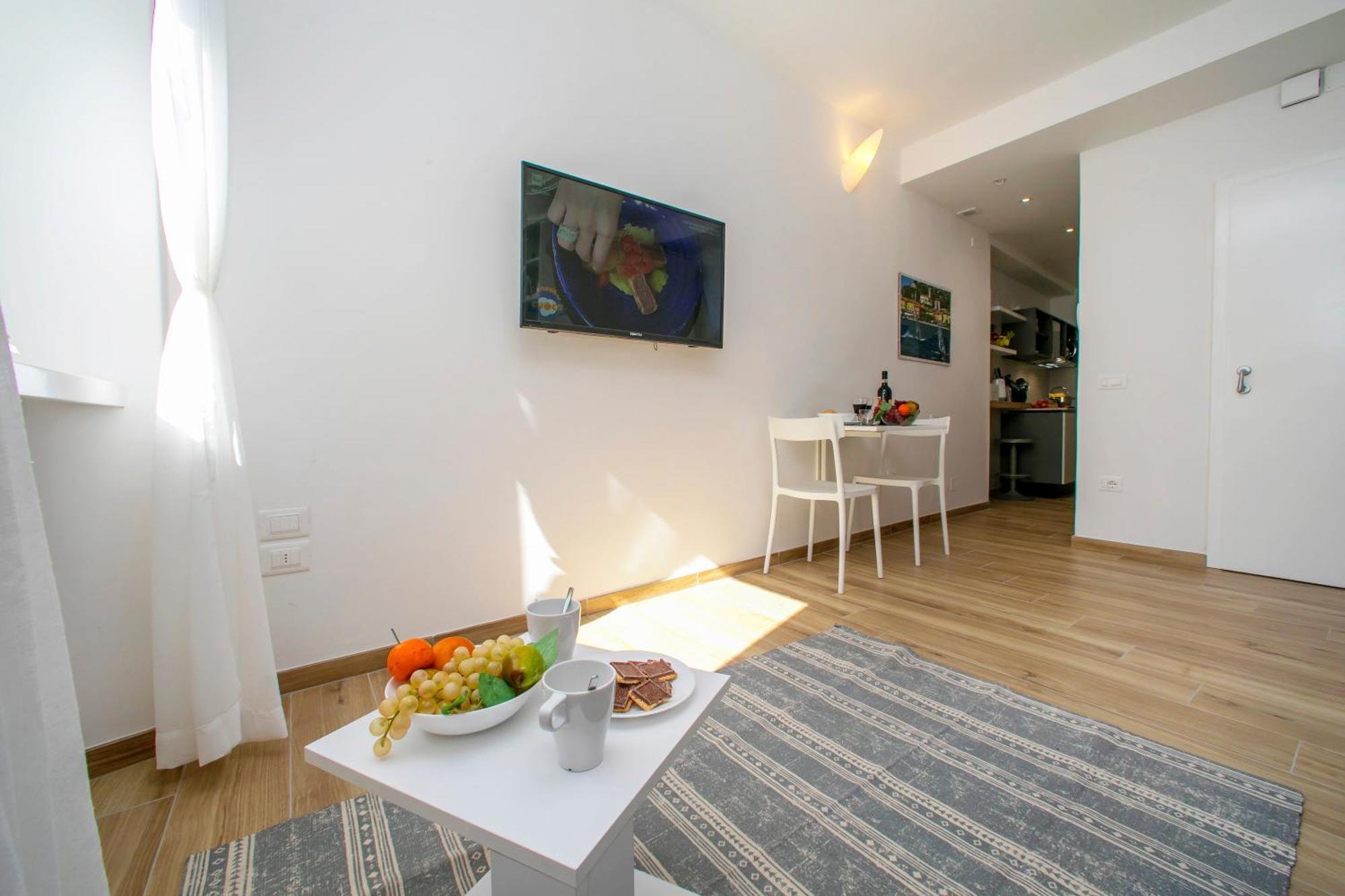 Nido Sui Tetti Di Riva Del Garda - Happy Rentals Екстер'єр фото